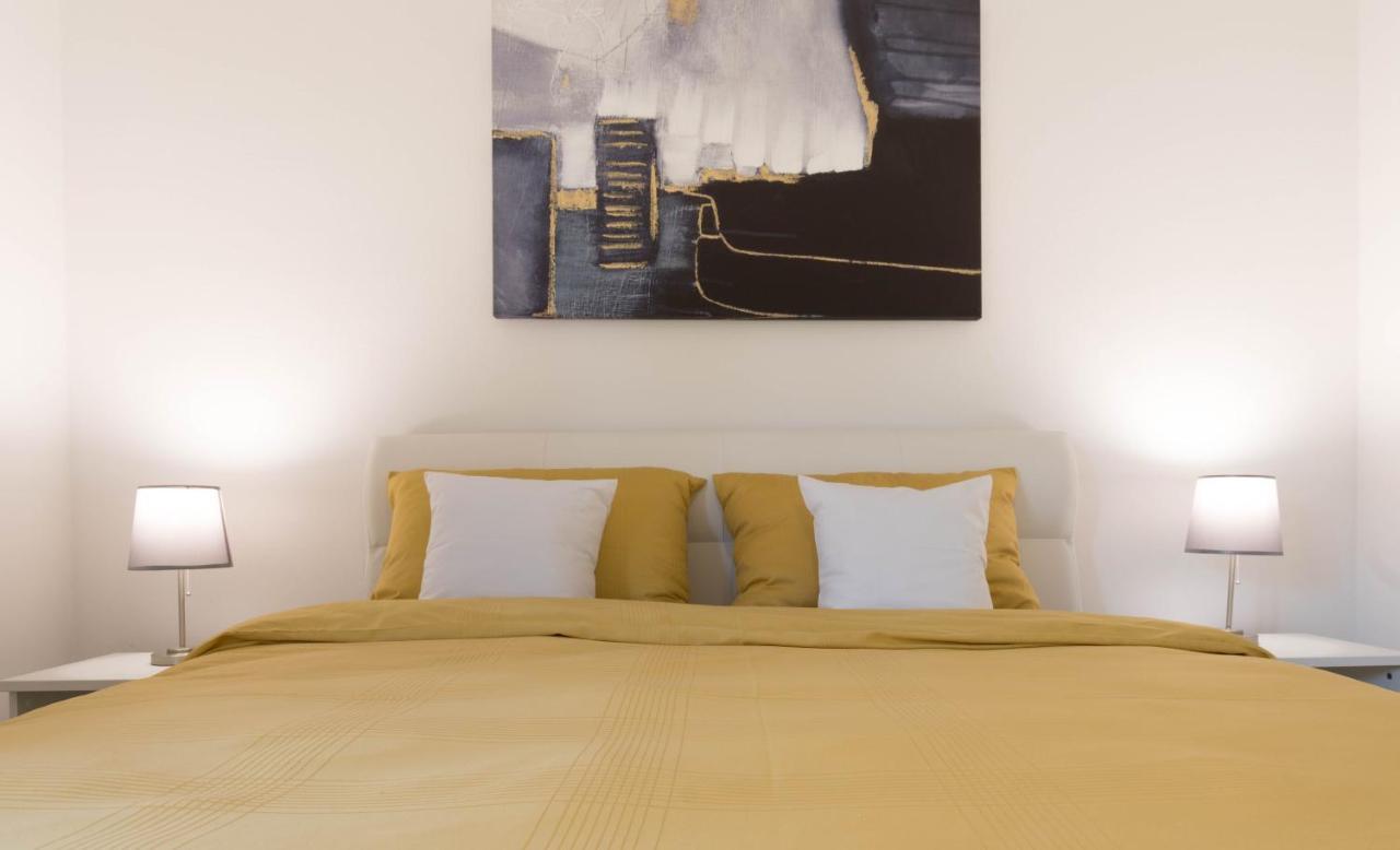 Newly Renovated Holiday Apartment Sirius Poreč Exteriör bild