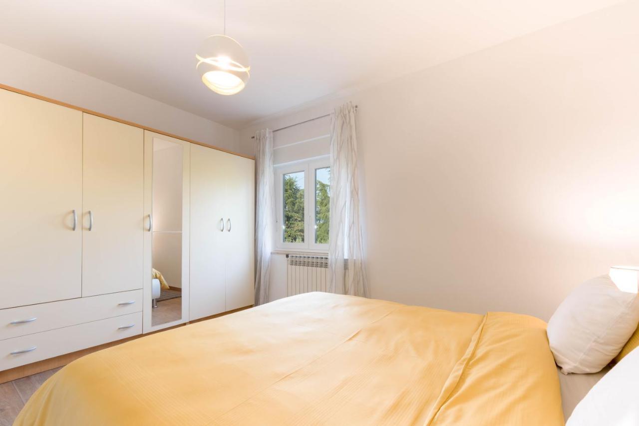 Newly Renovated Holiday Apartment Sirius Poreč Exteriör bild